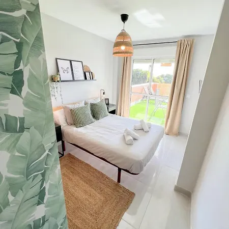 Cozy With Large Terrace 公寓 托雷莫利诺斯